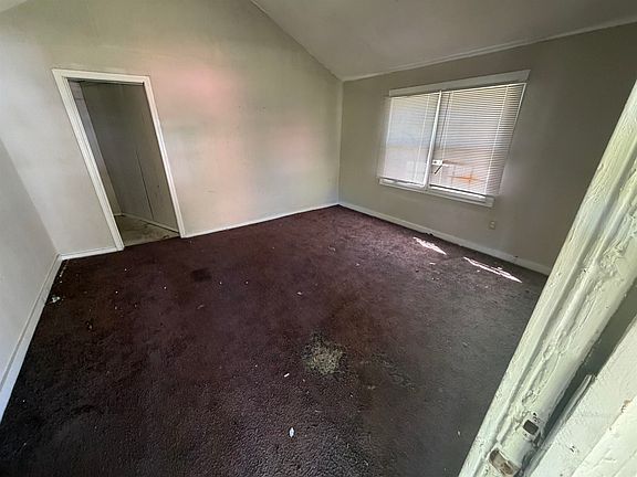2nd image of 3044 Green Rd