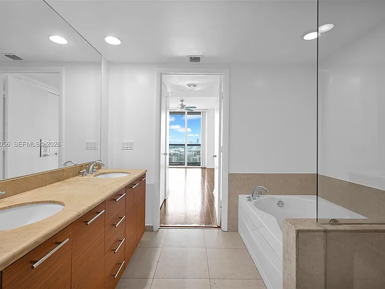 50 Biscayne Blvd #3802 — Photo 29
