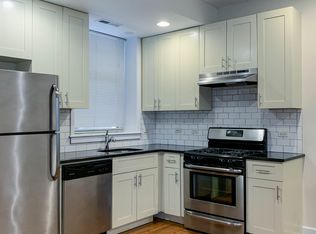 855 W Cornelia Ave APT 3W, Chicago, IL 60657