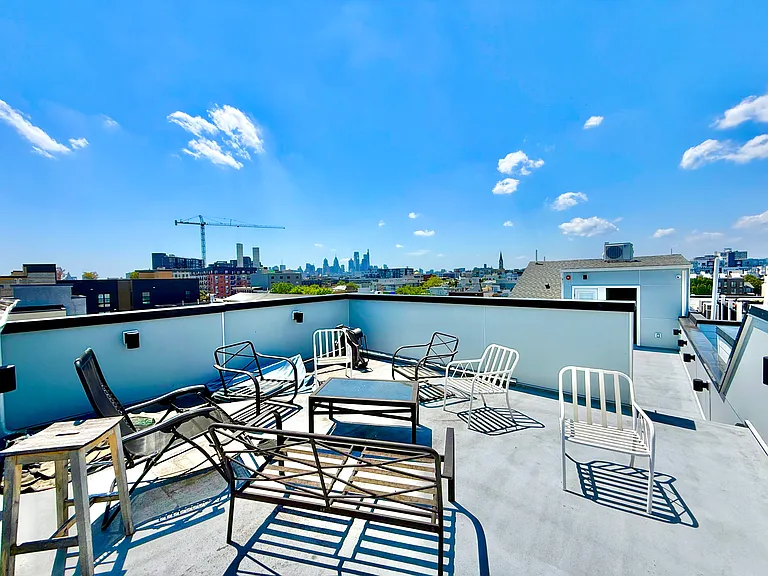 1306 N Front St #F4 — Photo 31