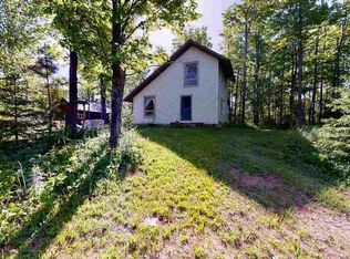 446 Zekes Rd, Schroeder, MN 55613