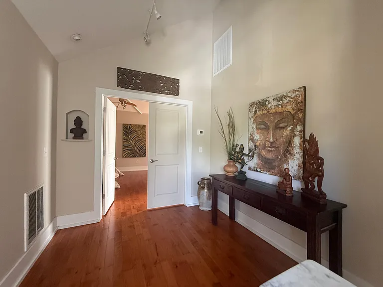 1021 Bay Dr #B — Photo 8