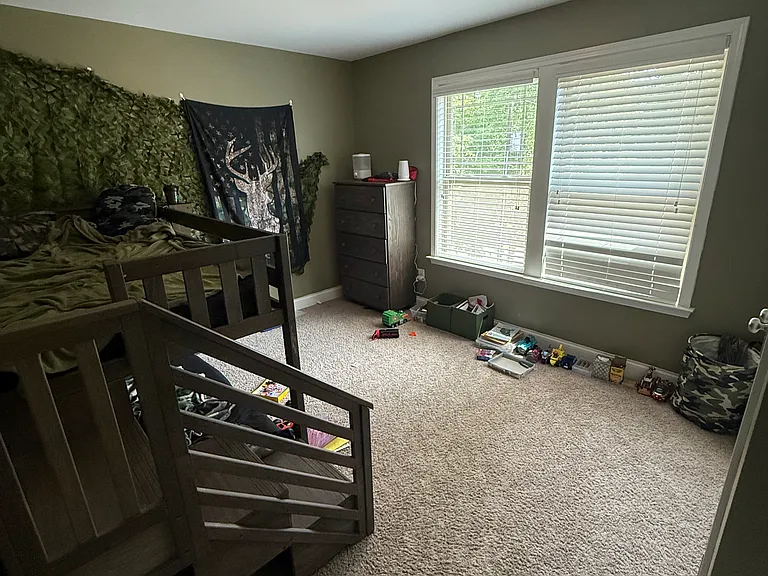 8608 Knollwood Cir — Photo 16