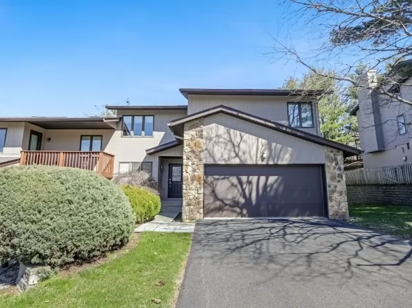 19 Wedgewood Drive, Woodland Park, NJ 07424