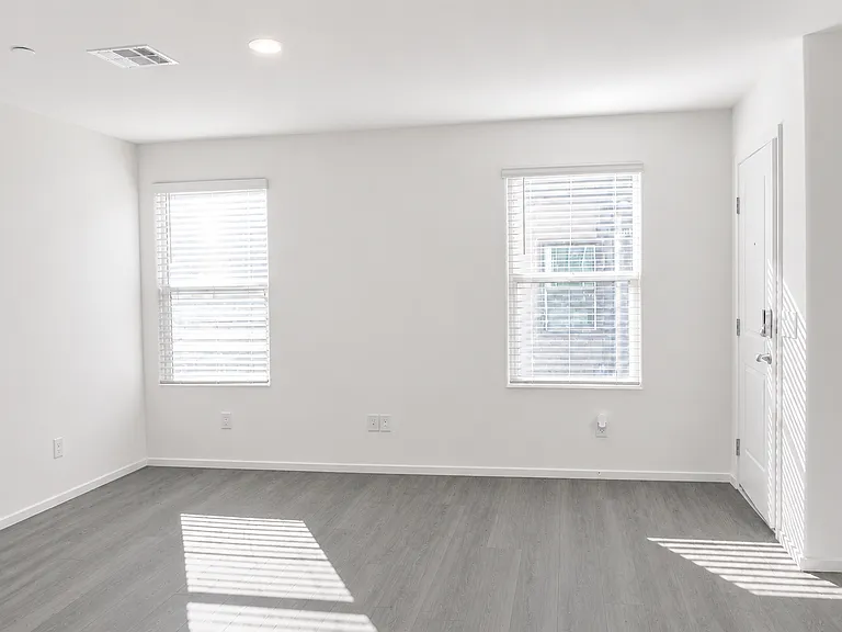 6185 Lily Garden St — Photo 7