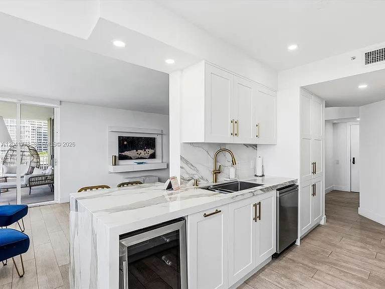 701 Brickell Key Blvd #1903 — Photo 11
