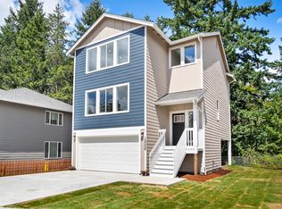 15303 4th Avenue Ct E, Tacoma, WA 98445