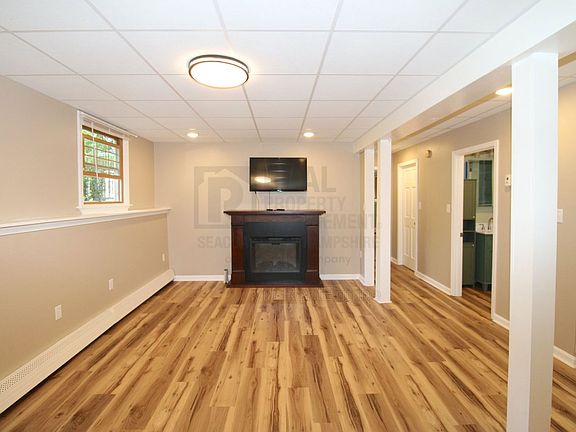 4th image of 21 Hunter Dr #A