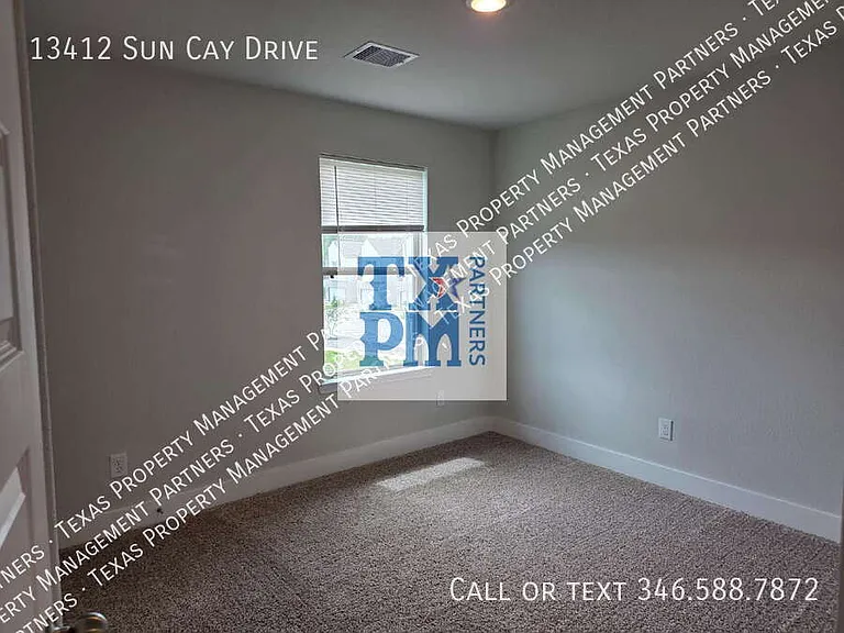 13412 Sun Cay Dr — Photo 11