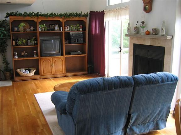 3rd image of 200 Falls Blvd Unit A308