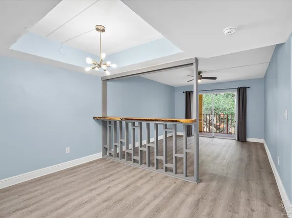 209 W Miracle Strip Pkwy APT E302, Mary Esther, FL 32569