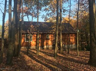 26 Peaceful Hl, Honesdale, PA 18431