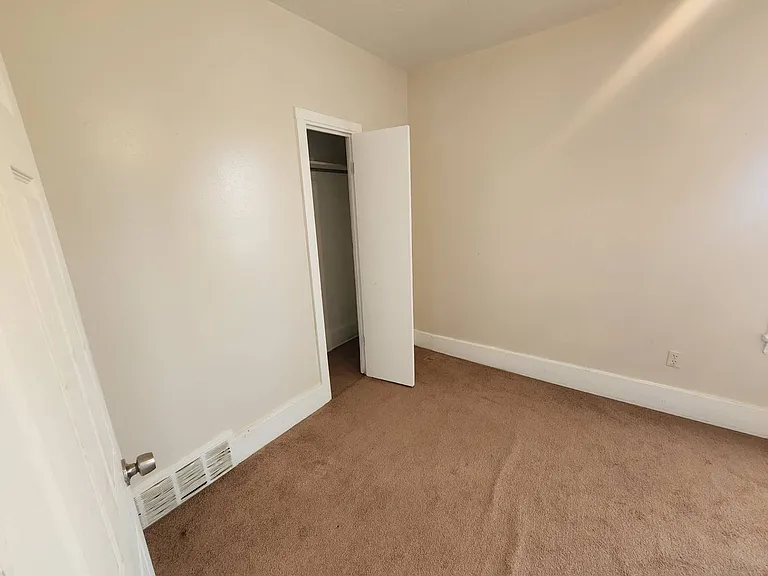 4629 Storer Ave — Photo 11