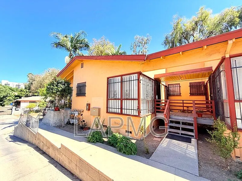 1 bed, 1.0 bath, $1,750 — Photo 1