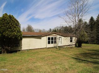 391 Butternut Rd, Newfoundland, PA 18445