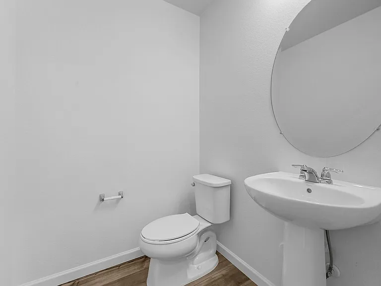6817 Huddersfield Ln — Photo 12