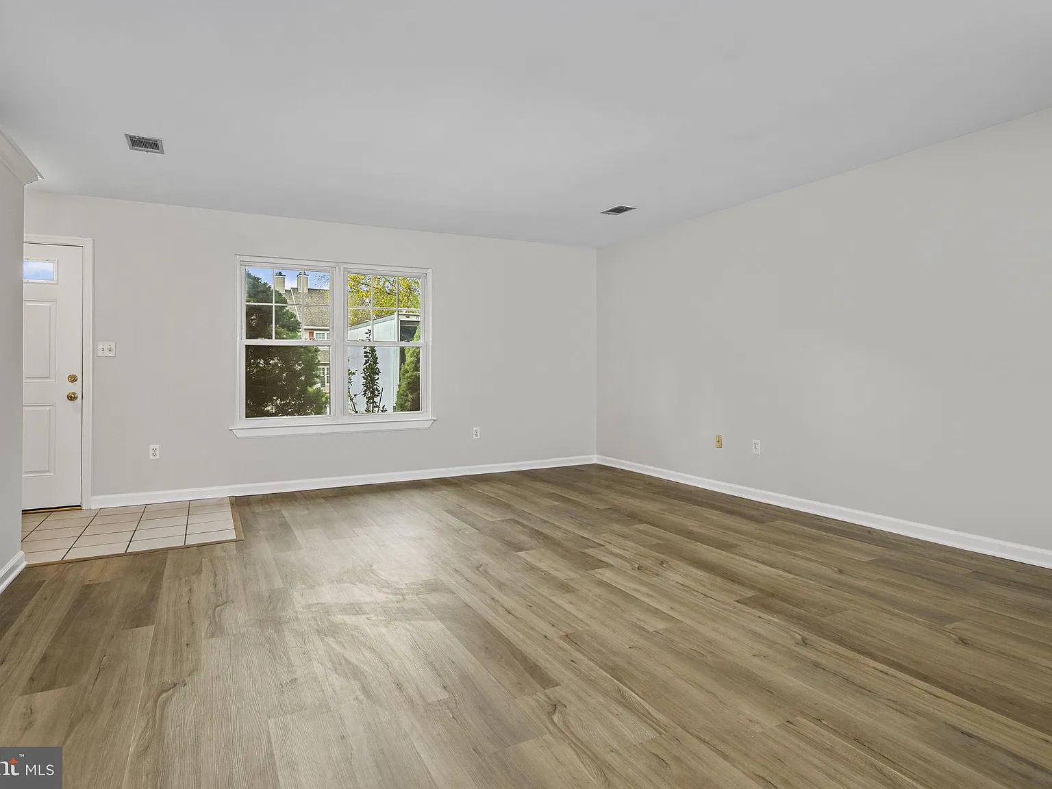 3 bed, 2.5 bath, 1440 sqft, $2,750 — Photo 4