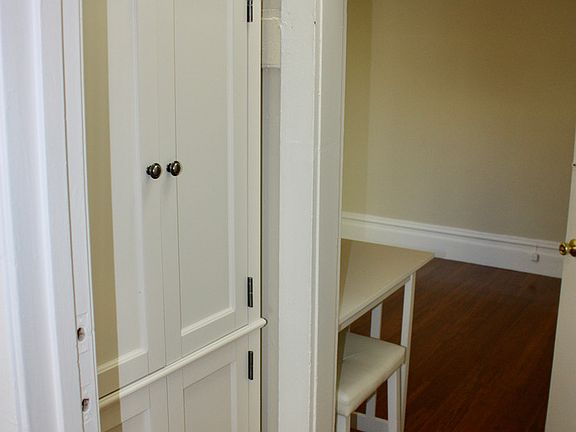 5th image of 1736 Polk St #105
