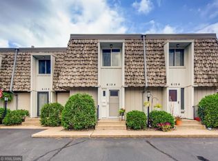 6154 Golden Valley Rd, Golden Valley, MN 55422