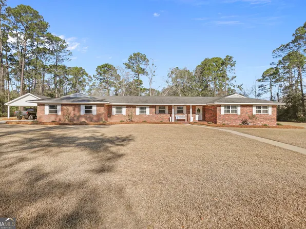 548 S 5th St, Jesup, GA 31545