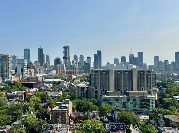 666 Spadina Ave, Toronto, ON