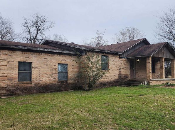 205 Hollywood St, Arp, TX 75750