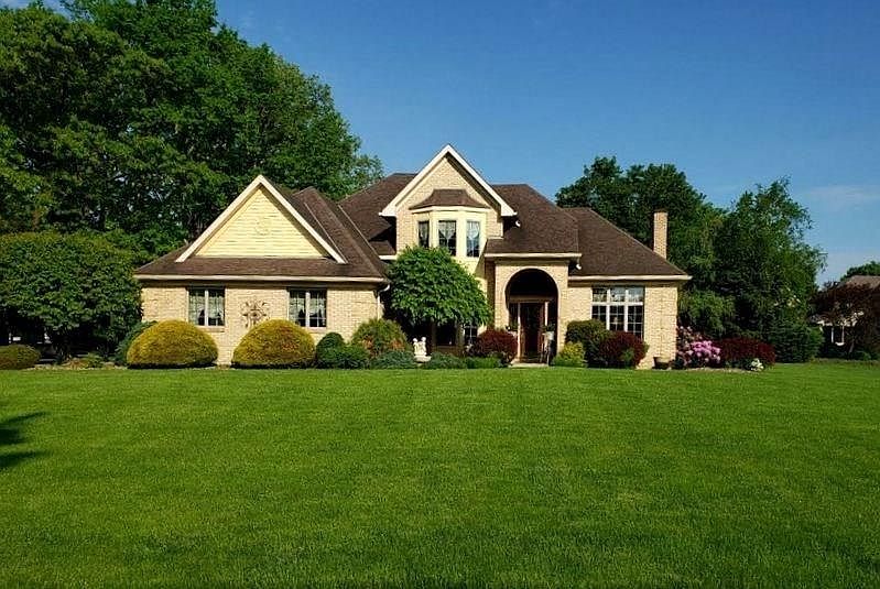 1st image of 103 Trottingwood Cir