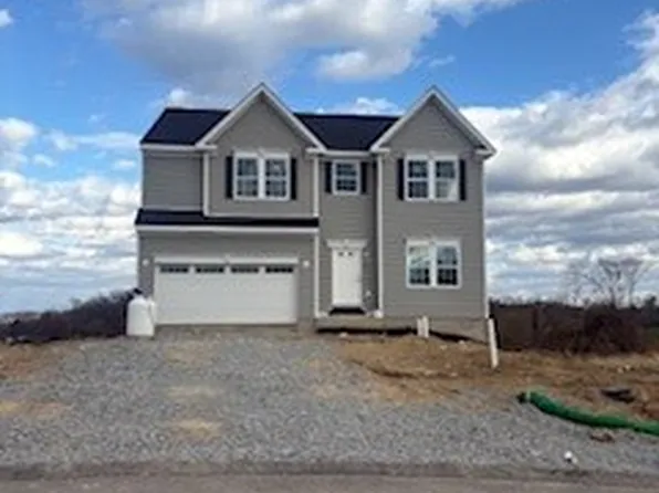 302 Forge Dr, Finleyville, PA 15332