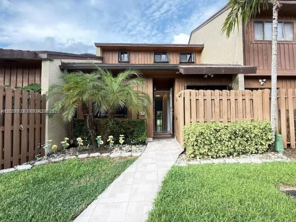 4182 S Pine Island Rd, Fort Lauderdale, FL 33328