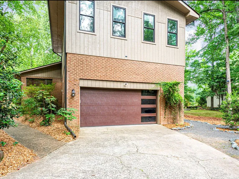 1020 Burning Tree Dr — Photo 44