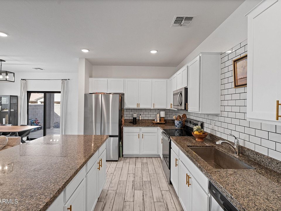 1st image of 10536 W Encinas Lane