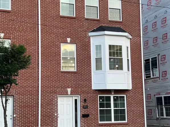 3320 N Market St, Wilmington, DE 19802