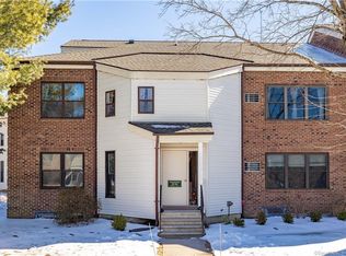 63 Wellington Dr #63, Farmington, CT 06032