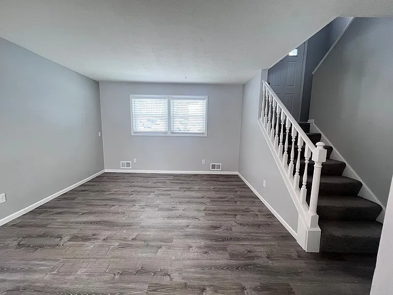 141 Fontenelle St SE — Photo 2