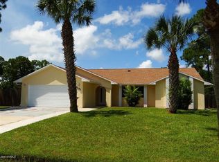 463 Trumpet St SW, Palm Bay, FL 32908