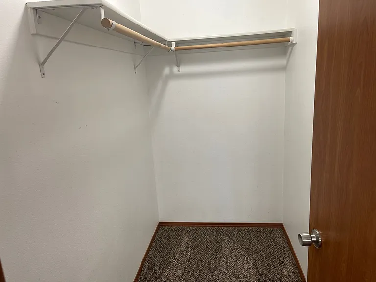 1013 N Pierce Dr — Photo 9