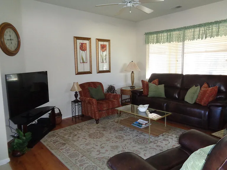 6 Coburn Ln — Photo 4