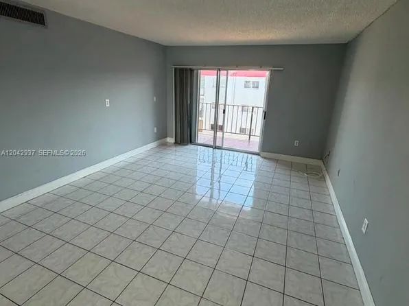 6070 W 19th Ave, Hialeah, FL