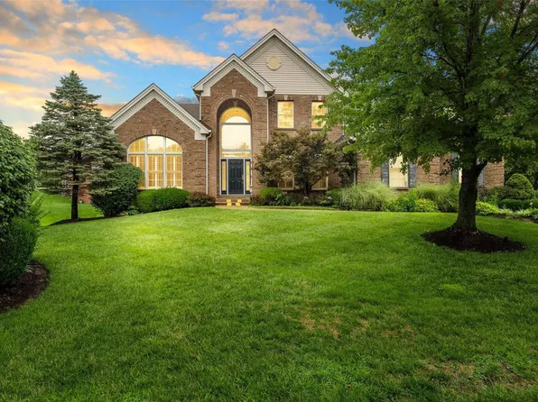 1073 Polo Downs Dr, Chesterfield, MO 63017