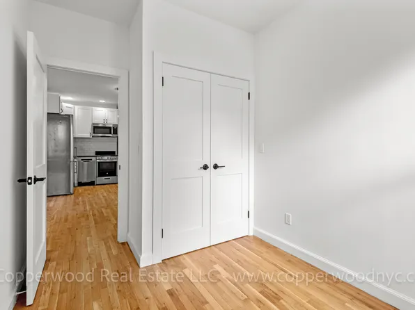 315 East 84th Street image 8 of 9