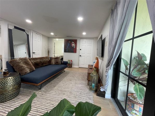 8525 Franjo Rd #2