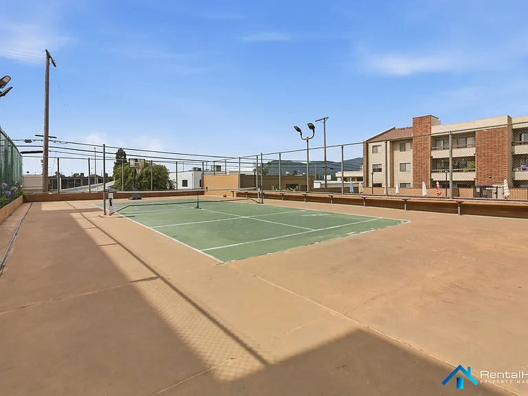 424 Oak St #330 — Photo 23