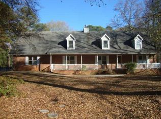 106 Austin Dr, Fayetteville, GA