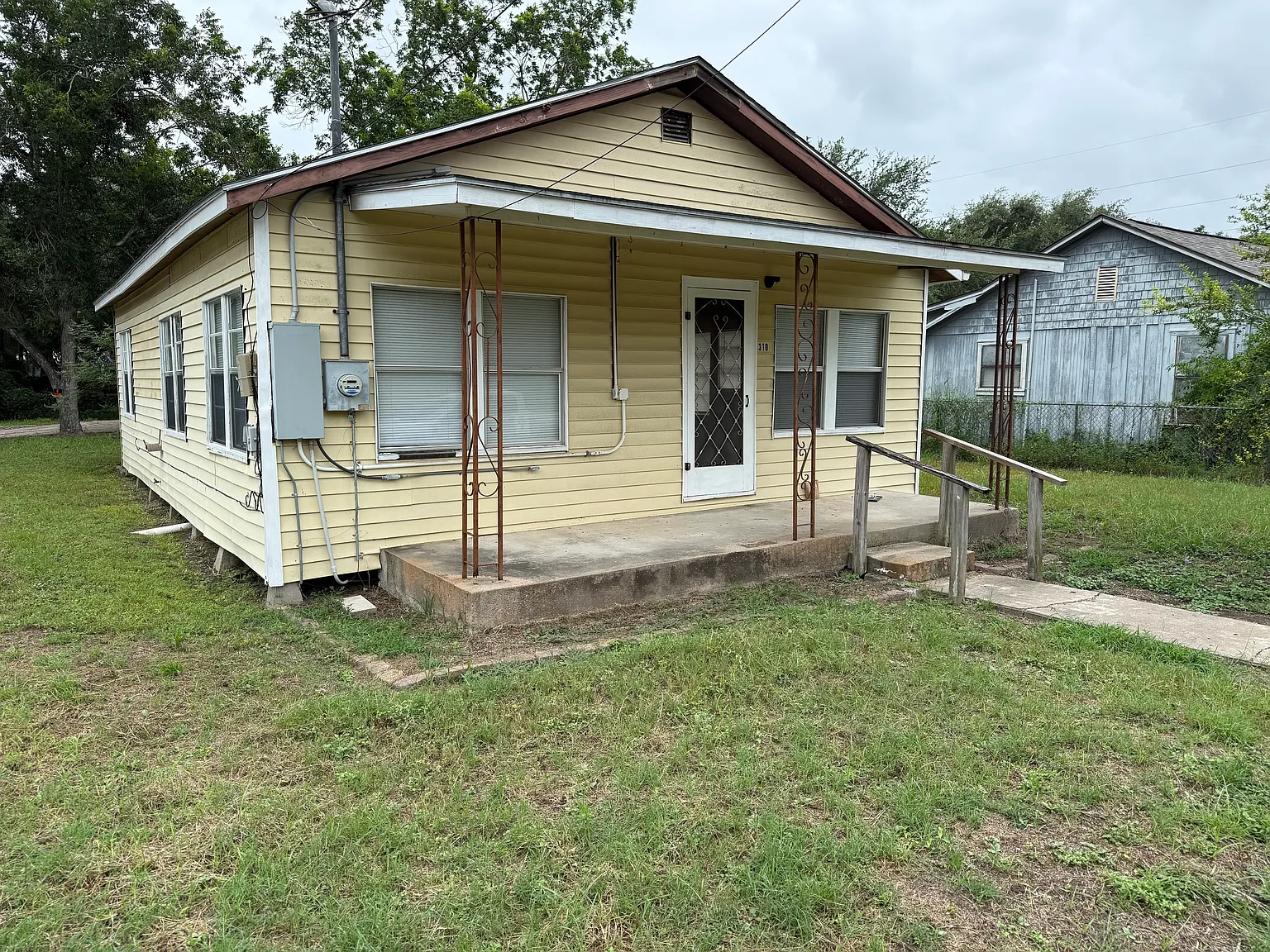 2 bed, 864 sqft, $1,000 — Photo 2