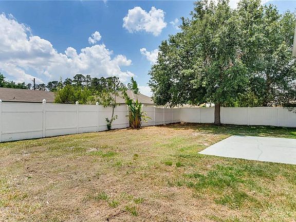 5th image of 210 Canterbury Ct