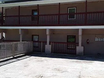 540 Virgil Ave #2