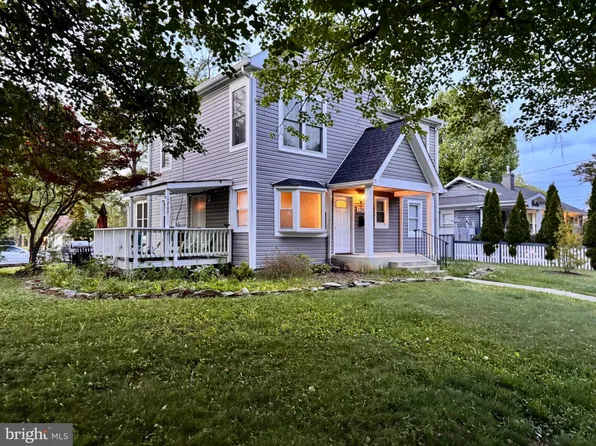 1200 Clagett Dr, Rockville, MD 20851