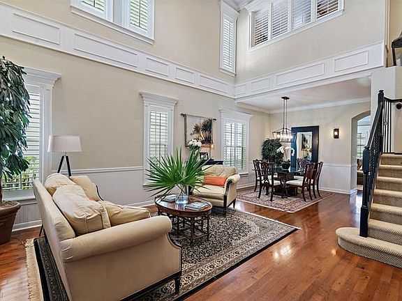 5th image of 804 Lincoln Ct