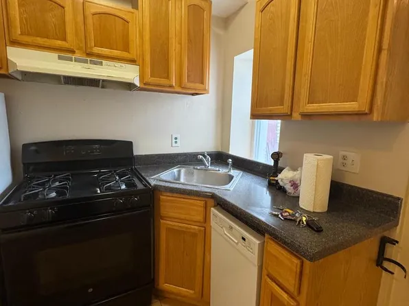 1118 Green St, Philadelphia, PA 19123