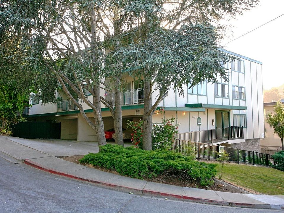 1st image of 2157 Carlmont Dr APT 3